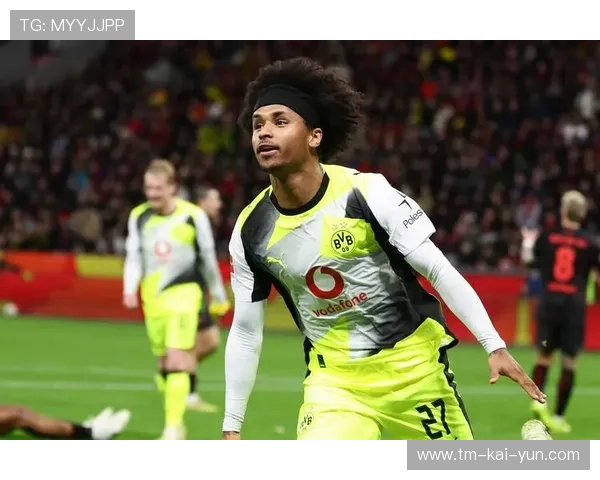 德甲多特外线连拉,前场威胁直逼球门——边线冲击力背后的装备力量与训练秘籍